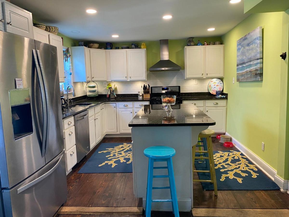 Beach Haven Dog Friendly Farmette Great For 2 Couples Berlin Exterior photo
